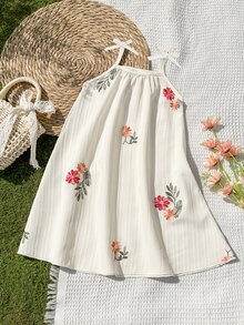 SHEIN Vintaside Kids 女童花卉印花休閒仙女公主風/度假 A 字細肩帶洋裝 夏季 Fleurora 春季優雅 7 歲生日小新娘彩虹 - 白色 - 查看 3