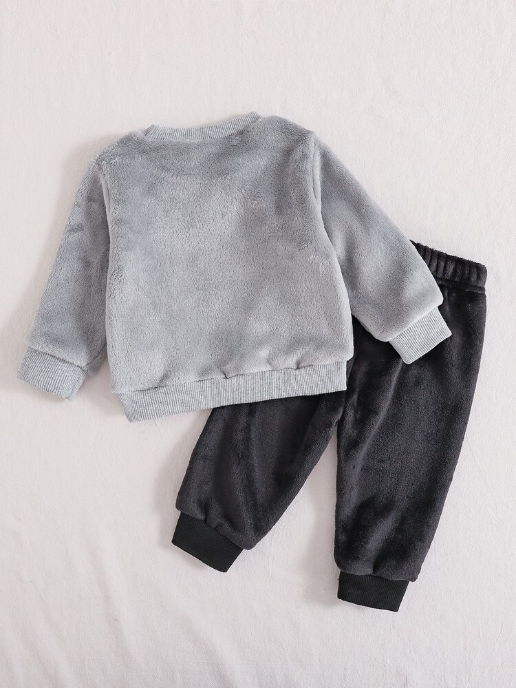 SHEIN Playful Pals 2pcs Toddler Boy Sweatshirt Pants Cute Grey Black Cartoon Graphic Plush Fuzzy Ribbed Long Sleeve Round Neck Thick Holiday Fall Jogging Cozy Outfit - Grey - View 3
