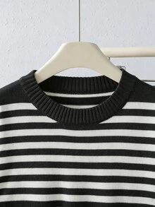 SHEIN 青少年女孩秋冬毛衣，黑白條紋針織套頭衫，圓領長袖，休閒學院風，假日上衣校園穿搭 - 黑與白 - 查看 6