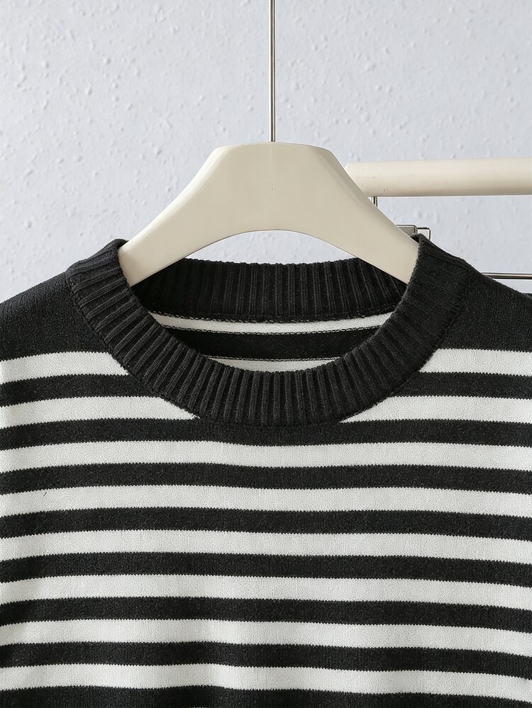 SHEIN Tween Girls' Autumn Winter Sweaters, Black And White Striped Knitted Pullover, Crew Neck Long-Sleeve, Casual Preppy, Holiday Top School - Black and White - View 5