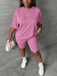 Slaydiva Plus Size Women Summer Casual Commuting Ribbed Knit Loose T-Shirt And Skinny Shorts 2-Piece Set - Pink - View 3