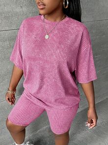 Slaydiva Plus Size Women Summer Casual Commuting Ribbed Knit Loose T-Shirt And Skinny Shorts 2-Piece Set - Pink - View 5