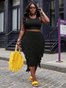 Slaydiva Slayr Plus Music Festival Elastic Knit Solid Burgundy Racerback Tank Top & Fringe Hem Skirt 2 Pieces Set, Plus Size - Black - View 1