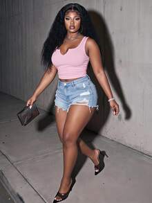 Slaydiva Plus Size Women Solid Color V-Neck Sleeveless Casual Tank Top, Suitable For Summer - Pink - View 1