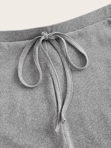 Slaydiva Plus-Size Comfy Casual Basic Simple Solid Color Shorts With Waves Lace Trim Detail For Women - Light Grey - View 5