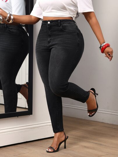 Slaydiva Plus Size Women's Butterfly Embroidered Rhinestone Straight Leg Jeans, High Waist Sexy Business Casual 90s Baggy Dark Purple Denim Pants, Club Fall