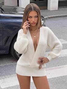 SHEIN ICON Robe tricotée Y2K décontractée pour femmes, coupe slim sexy, cintrée à la taille, col drapé croisé large, manches lanternes, moulante côtelée - Nude - Voir 1