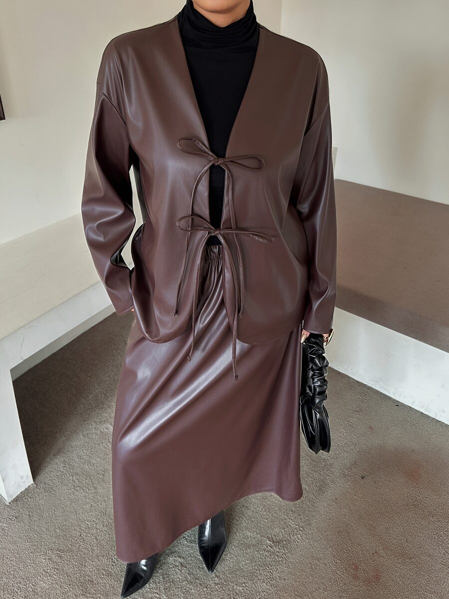 Livesso PU Leather Blogger Style Solid Color Casual Street Vacation Spring/Autumn 2 Pieces Set - Brown - View 1