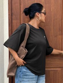 Livesso Curve Loose Fit Letter Print Crew Neck Casual Plus Size Brown T-Shirt For Women, Spring/Summer - Black - View 2
