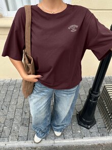 Livesso Curve Loose Fit Letter Print Crew Neck Casual Plus Size Brown T-Shirt For Women, Spring/Summer - Burgundy - View 8