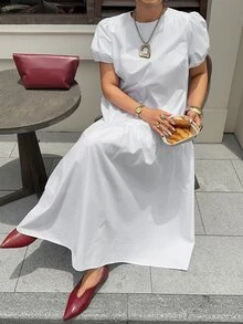 Livesso 大尺碼女款白色圓領純色休閒優雅度假風長洋裝，春夏早午餐穿搭 - 白色 - 查看 8