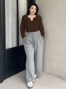 Dazy Plus Camiseta de manga larga con cuello entallado y abertura, ropa de otoño para tallas grandes - Café integral - Ver 4
