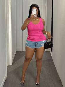 Slaydiva Plus Size Women's Casual Basic V-Neck Camisole, White - Hot Pink - View 3