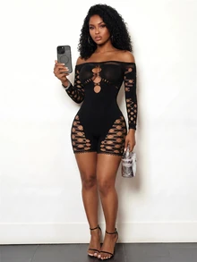 BamGleam Sexy Hollow Out Off-Shoulder Fitted Romper - Black - View 3