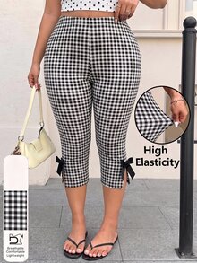 GalTyme Plus Size Women's Gym Capri Leggings, Spring Summer - Black and White - View 3