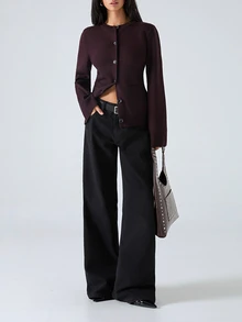 LYSMO 2025 New Women's Burgundy Autumn Chic Everyday Minimalist Solid Color Button-Up Cardigan,Casual Workwear Patchwork Pocket Sweater For Christmas,Winter - Mocha Brown - View 4