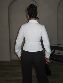 Dayanna Comas 女款優雅燈籠袖繫腰白色襯衫，返校季，秋季女裝，社交襯衫，女款辦公穿搭 - 白色 - 查看 2