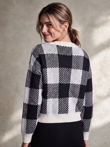 Trelyra French Vintage Black & White Plaid College Style Horn Button V-Neck Versatile Loose Slimming Cardigan Sweater Jacket - Black and White - View 2