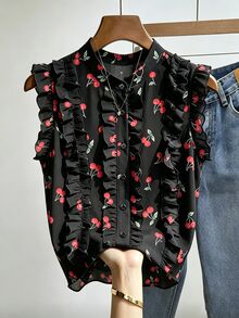 SHEIN Rosurelle 夏季黑色與紅色無袖上衣 櫻桃印花 立領 荷葉邊門襟鈕扣 慕尼黑啤酒節 度假 女款 可愛法式早午餐風 - 黑色 - 查看 4