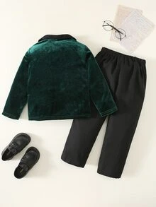 SHEIN 2件組男童小男孩秋冬抓絨內裡加厚翻領開襟夾克休閒長褲黑色西裝褲兩件套 綠色紳士套裝 男孩紳士西裝 派對裝飾裝扮聖誕套裝 - 彩色 - 查看 2