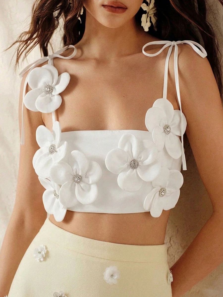 BELROSIE White Sweet And Cute Minimalist Sexy Heavy Work Exquisite 3D Flower Back Cross Strap Short Camisole - White - View 1