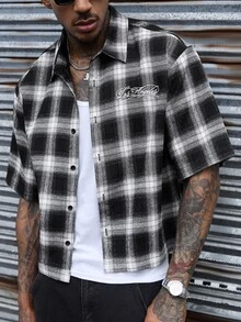 SLATEMANN Men's Plaid Short Sleeve Single-Breasted Casual Commuter Shirt - Black - View 2