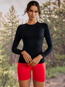 Exploreva Women's Simple Outdoor Solid Color Long Sleeve T-Shirt Sports Fitness - Black - View 1