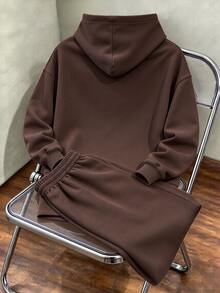 Manfinity Homme Men's Letter Embossed Drawstring Hoodie And Sweatpants Brown Set - Brown - View 2