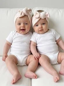 SHEIN 2Pcs/Set Newborn Infants Unisex Simple White Solid Comfortable Short Sleeve Crossed Shoulder Snap Button Bodysuit With Elastic, Elegant & Minimalist - White - View 1