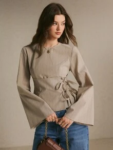 Poéselle 女款新款秋季棉混紡條紋裹身上衣，附腰部綁帶與喇叭袖，卡其色休閒街頭風與辦公穿搭 - 卡其色 - 查看 6