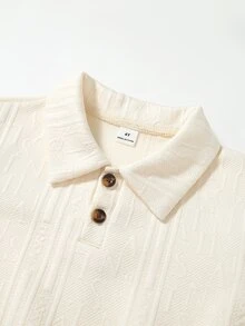 SHEIN 這款運動衫適合男孩在冬季、秋季和春季 5-15°C 的溫度下戶外通勤穿著。設計展現紳士風格，提花面料營造休閒優雅氛圍。翻領設計增添時尚感，滿足不同季節的穿著需求。簡約大方的風格易於搭配其他衣物，適合各種場合。 - 杏色 - 查看 5