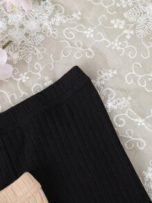 SHEIN Vintaside Kids 3件組女嬰夏季服飾 開學季 6個月-3歲 休閒極簡風 白色 黑色 灰色 杏色 寬螺紋波浪下擺 鬆緊腰彈性內搭褲 舒適柔軟 適合運動通勤 春夏出遊與禮品 - 彩色 - 查看 4