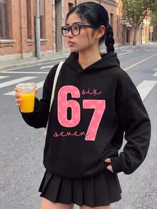SHEIN 青少年女孩黑色與粉色 67 口號星星印花連帽衛衣 可愛愛心數字上衣 秋季街頭風 K-Pop 休閒流蘇校園風 - 黑色 - 查看 4