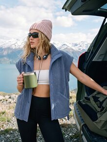 WanderVale Women's Outdoor Loose Winter Vest, Sleeveless Casual Colorblock Fleece Collar Cardigan Jacket - Blue - View 5