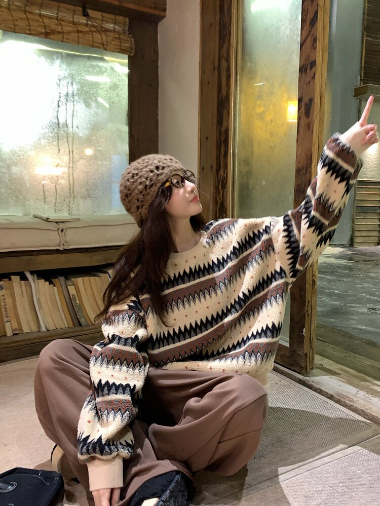 DAZY Women's Round Neck Fleece Long Sleeve Sweatshirt, Autumn/Winter - Multicolor - View 8
