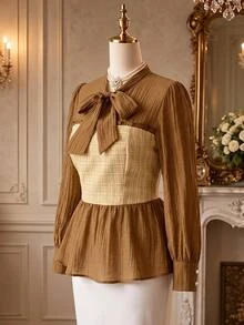 Rometta Blus Elegan Ukuran Besar, Kain Bertekstur, Hiasan Kancing Mutiara, Memperindah Pinggang, Melangsingkan, Blus Lengan Panjang untuk Halloween - Coklat - View 1