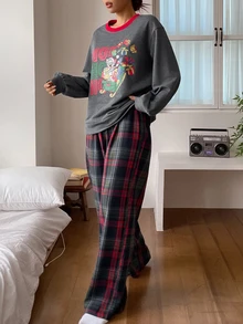 TOM AND JERRY X DAZY Women's Winter Christmas Theme Cartoon Pattern Loose Top & Plaid Pajama Pants Sleepwear Set - Grey - View 6