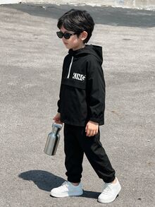SHEIN Little Byeori 兒童小男孩半拉鍊連帽外套與慢跑長褲兩件套，休閒運動風，適合秋冬穿著 - 黑色 - 查看 4