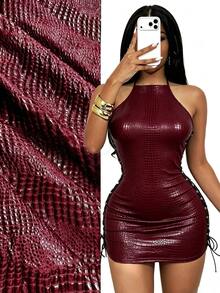 BamGleam Gaun Pendek Seksi Wanita dengan Motif Kulit Ular, Leher Halter, Lubang Tali, dan Bagian Dalam Berongga. - Burgundy - View 2