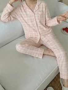 SHEIN 青少年女孩寬鬆格紋梭織長袖上衣與長褲睡衣套裝，粉色秋季可愛休閒家庭款正式風 2 件式居家服套裝 - 粉色 - 查看 4