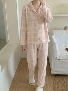 SHEIN 青少年女孩寬鬆格紋梭織長袖上衣與長褲睡衣套裝，粉色秋季可愛休閒家庭款正式風 2 件式居家服套裝 - 粉色 - 查看 6