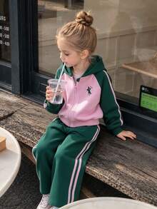 SHEIN Elladie kids Girls 2 Pieces Color Block Tracksuit Set Raglan Sleeve Zip Up Hooded Jacket Leg Pants With Side Stripes, Contrast Pink & Green Athletic Christmas Outfit - Green - View 4