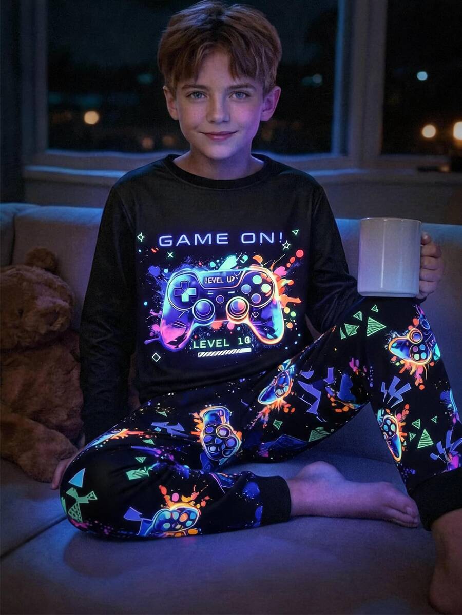SHEIN 2pcs Kids Tween Boy Casual Daily Comfortable Printed Pattern Crew Neck Pullover Pajama Top And Pants Knit Loungewear Snug Fit Set - Black - View 1