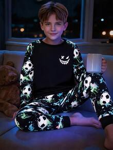 SHEIN Tween Boy Soccer Smiling Face Pattern Crew Neck Long Sleeve Pants Casual Comfortable Fitted Home Sleepwear Set 2pcs - Multicolor - View 4