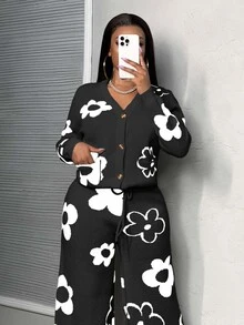 SHEIN كارديجان محبوك بأكمام طويلة بنقشة زهور وبنطال محبوك برباط سحب للنساء ذوات المقاسات الكبيرة - متعدد الألوان - مشاهدة 11