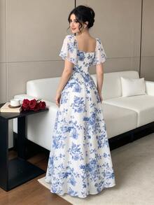 Modelyn 白色與藍色碎花抓皺方領荷葉袖收腰洋裝，優雅浪漫長裙，適合夏季婚禮、日常穿著與度假 - 彩色 - 查看 2