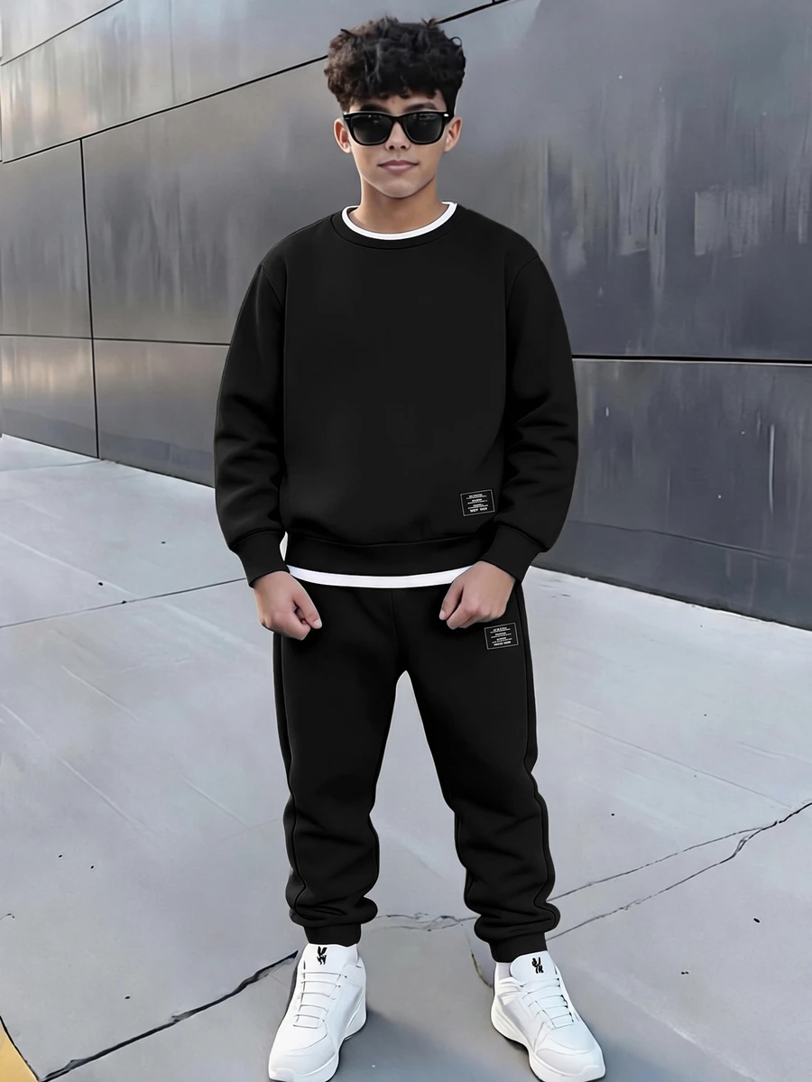 SHEIN 2件組青少年男孩休閒街頭風學院風連帽衛衣與抽繩長褲套裝,開學季黑色秋季款 - 黑色 - 查看 1