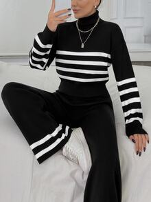 SHEIN طقم محبوك أنيق من قطعتين للمقاسات الصغيرة: ملابس علوية بأكمام طويلة وياقة عالية بطبعة مخططة & بنطال طويل - الأسود - مشاهدة 4
