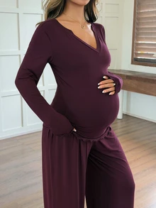 Dazy Maternity Solid Color V-Neck Long Sleeve T-Shirt And Straight Leg Pants Casual Loungewear Daily Spring Autumn Maternity 2 Pieces Set - Burgundy - View 5