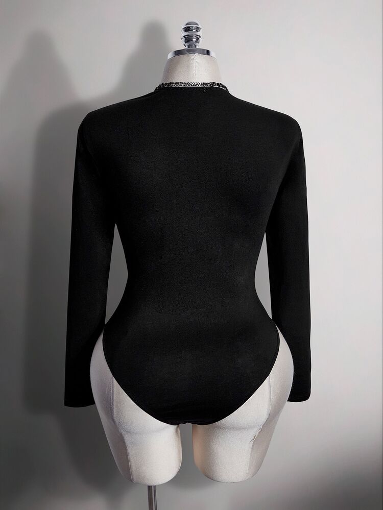 SHEIN ICON Women's Plus Size Autumn/Winter Retro Sexy Everyday Casual Urban Modern Elegant Deep V-Neck Lace Patchwork Gathered Black Slim Fit Bodysuit - Black - View 2